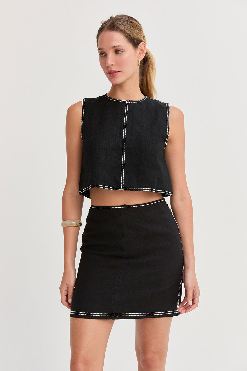 CS9304-1_BLACK_3.jpg